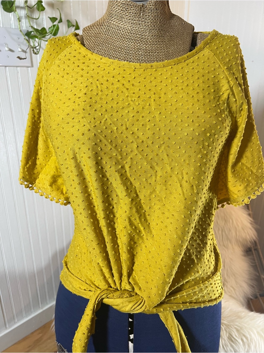 W5 Yellow Textured Short Sleeve Tie-Hem Top